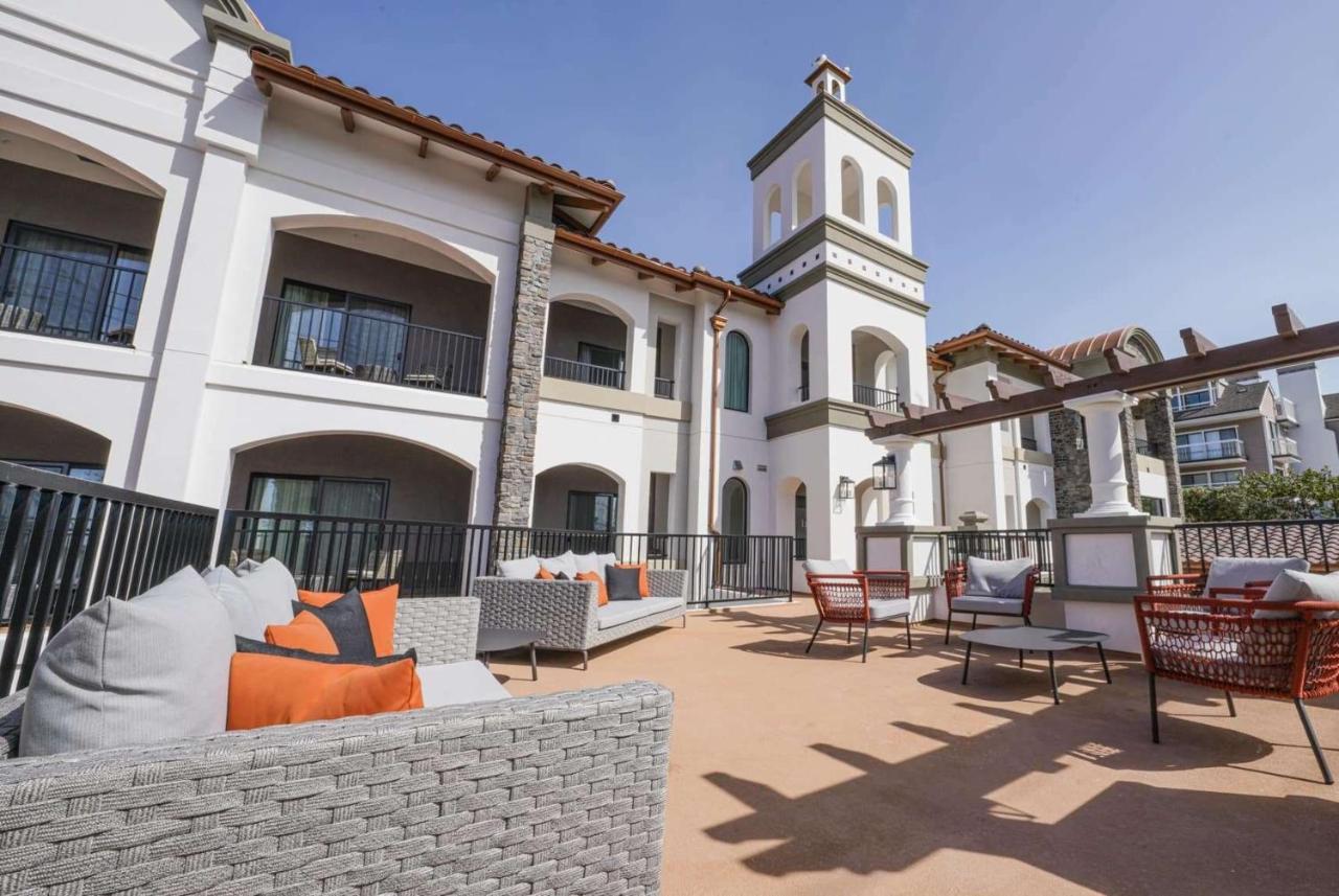 La Quinta Inn & Suites By Wyndham ซานตาครูซ ภายนอก รูปภาพ