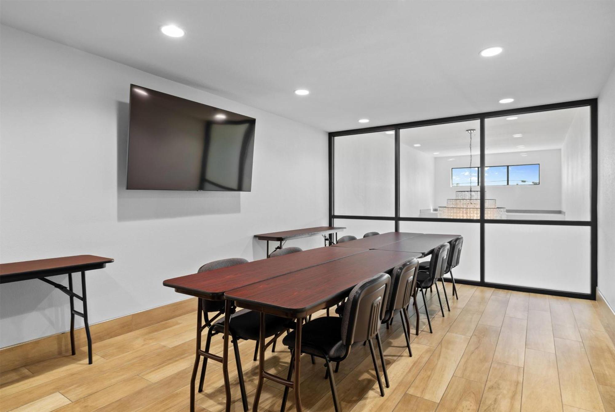 La Quinta Inn & Suites By Wyndham ซานตาครูซ ภายนอก รูปภาพ