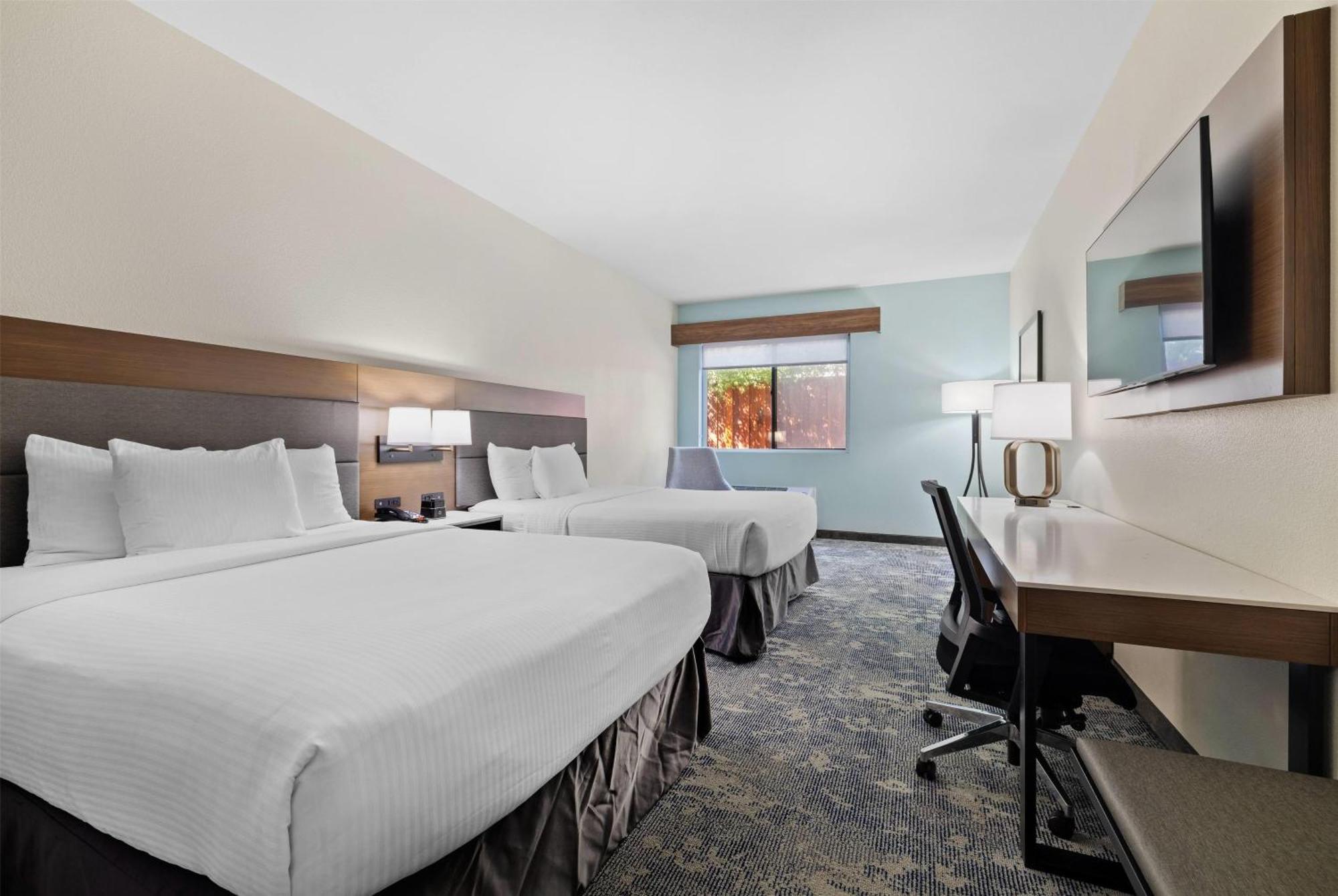 La Quinta Inn & Suites By Wyndham ซานตาครูซ ภายนอก รูปภาพ