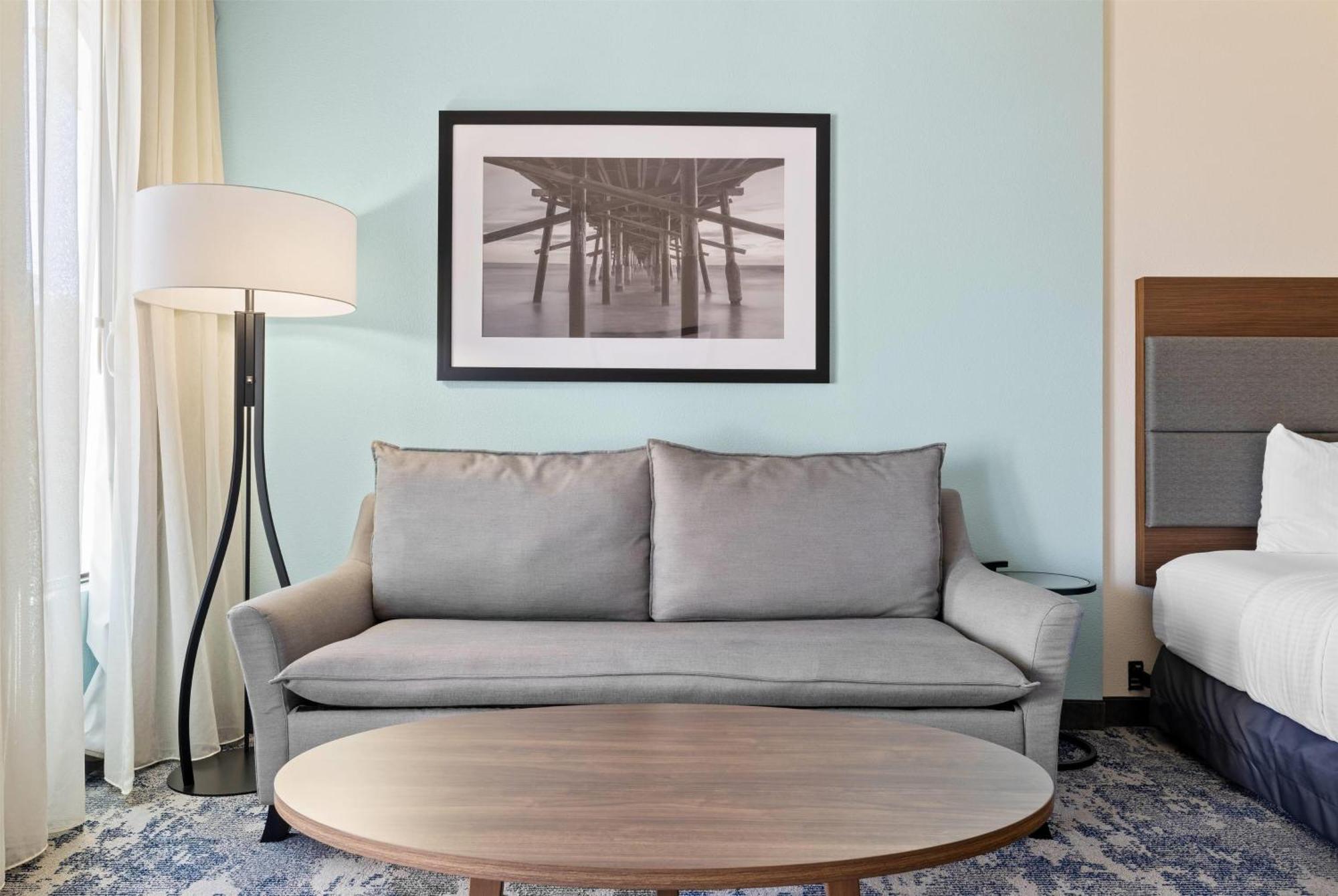 La Quinta Inn & Suites By Wyndham ซานตาครูซ ภายนอก รูปภาพ