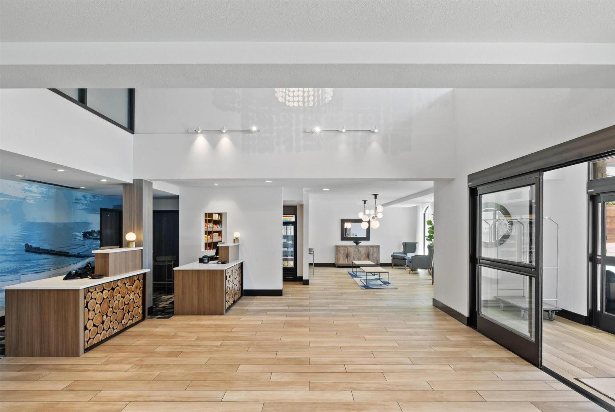 La Quinta Inn & Suites By Wyndham ซานตาครูซ ภายนอก รูปภาพ