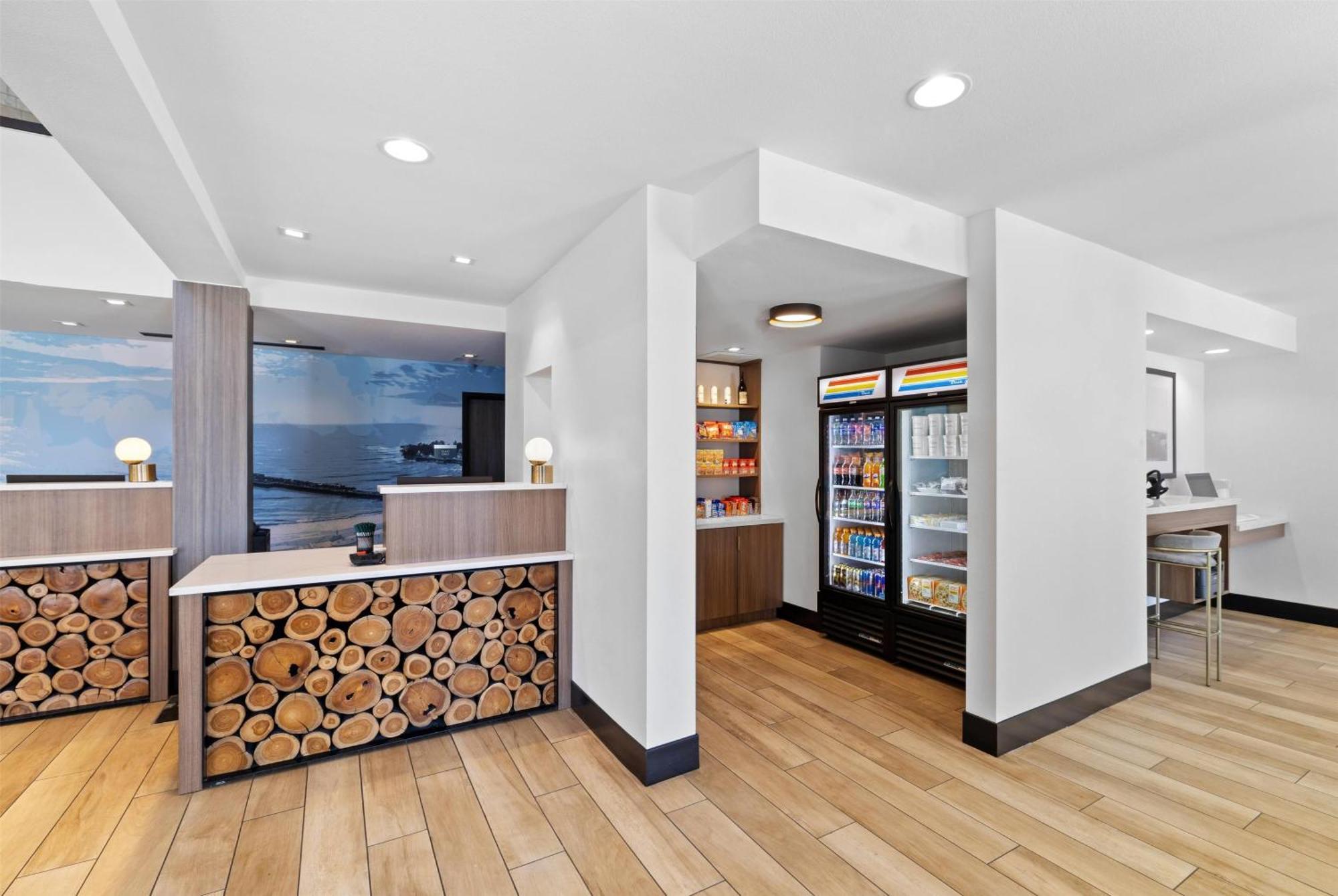La Quinta Inn & Suites By Wyndham ซานตาครูซ ภายนอก รูปภาพ